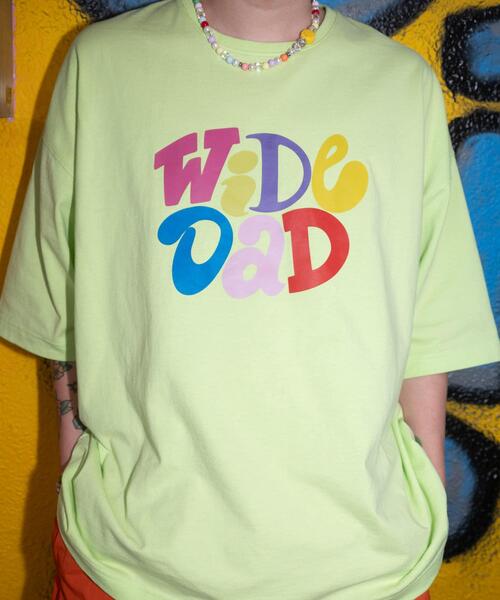 URBAN RESEARCH(アーバンリサーチ)の「Wide Dad GRAPHIC T-SHIRTS WITH HATCH(Tシャツ/カットソー・メンズ・ホワイト系その他/グリーン系その他/ネイビー・1/2)」の4枚目の写真