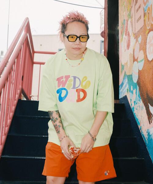 URBAN RESEARCH(アーバンリサーチ)の「Wide Dad GRAPHIC T-SHIRTS WITH HATCH(Tシャツ/カットソー・メンズ・ホワイト系その他/グリーン系その他/ネイビー・1/2)」の7枚目の写真