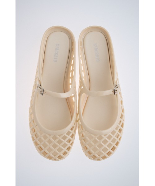 STACCATO(スタッカート)の「【J.】Marina メリージェーンフラットミュール(サンダル・レディース・ブラック/ホワイト・24cm/23.5cm/23cm)」の2枚目の写真