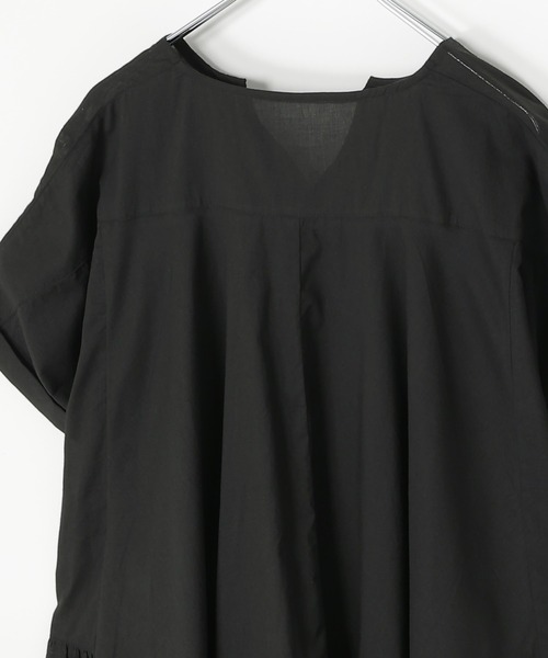 notch.(ノッチ)の「【notch. by KR 】スキッパーサイドギャザーブラウス(シャツ/ブラウス・レディース・ブラック/ネイビー/オフホワイト/ライトブルー・M)」の16枚目の写真