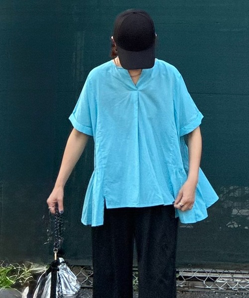 notch.(ノッチ)の「【notch. by KR 】スキッパーサイドギャザーブラウス(シャツ/ブラウス・レディース・ブラック/ネイビー/オフホワイト/ライトブルー・M)」の8枚目の写真
