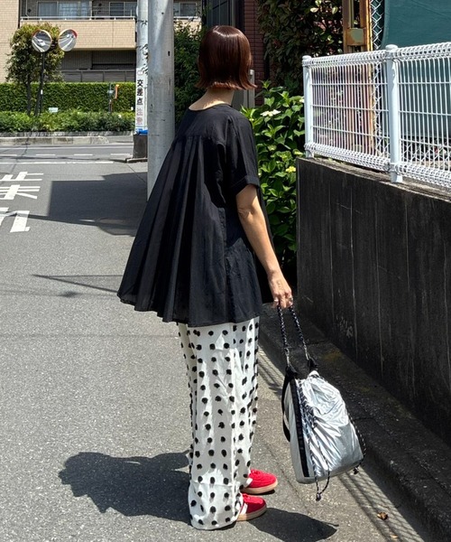 notch.(ノッチ)の「【notch. by KR 】スキッパーサイドギャザーブラウス(シャツ/ブラウス・レディース・ブラック/ネイビー/オフホワイト/ライトブルー・M)」の10枚目の写真