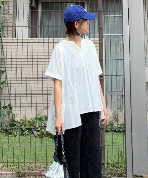 notch.（ノッチ）の「【notch. by KR 】スキッパーサイドギャザーブラウス（シャツ/ブラウス・レディース・ブラック/ネイビー/オフホワイト/ライトブルー・M）」の11枚目の写真