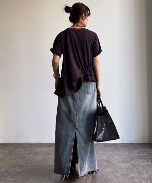 DouDou(ドゥドゥ)の「【WEB限定】アシメタックフリルデザインTEE(Tシャツ/カットソー・レディース・カーキ/オフホワイト/ダークブルー・FREE)」の13枚目の写真