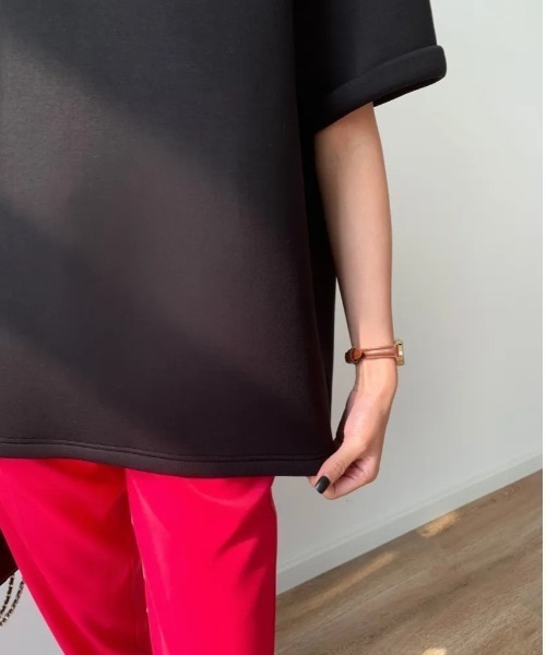 BIRTHDAY BASH(バースデイバッシュ)の「DIVER SWEAT TOPS(ダイバースウェットトップス)(Tシャツ/カットソー・レディース・ブルー/ベージュ/ブラック・FREE)」の6枚目の写真