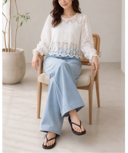 FAZVY(ファズビー)の「シアーデザインブラウス(シャツ/ブラウス・レディース・ホワイト/ベージュ・M)」の12枚目の写真