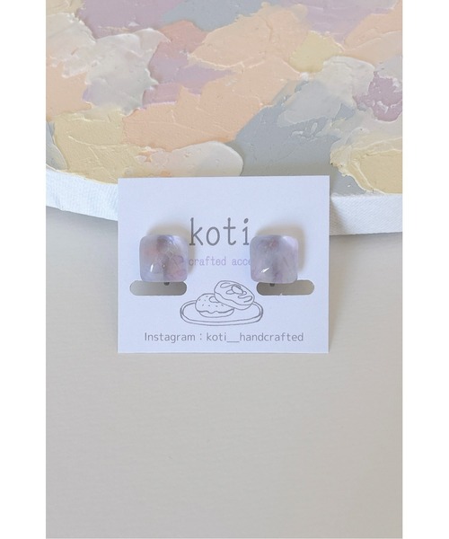 tone(トーン)の「【koti】Valo aurora square イヤリング(MA)(イヤリング・レディース・ホワイト系1/ホワイト系2/パープル系1・FREE)」の3枚目の写真