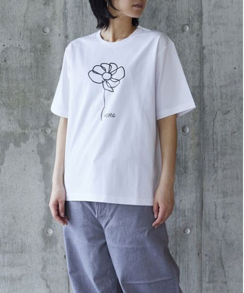 IDEE（イデー）の「［ＩＤＥＥ］Ｈｅｌｓｉｎｋｉ　Ｐｌａｙｇｒｏｕｎｄ　Ｔシャツ　Ｃｏｓｍｏ（Tシャツ/カットソー・レディース・ホワイト・L/M）」の5枚目の写真
