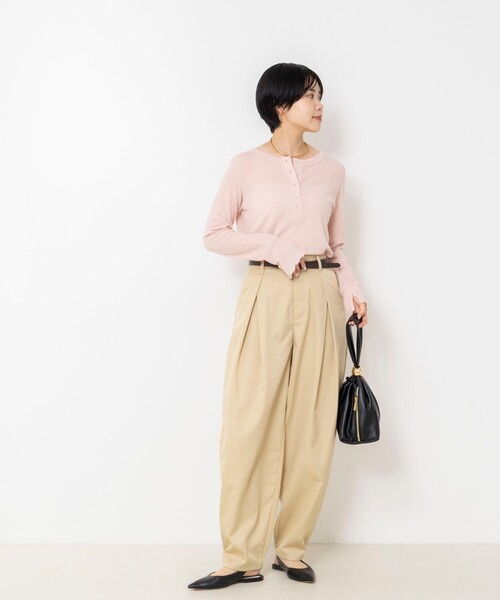 NOLLEY’S（ノーリーズ）の「ウォッシャブルタックバレルチノパンツ（チノパンツ・レディース・カーキ/ベージュ・36/38）」の14枚目の写真