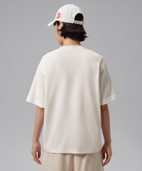 JORDAN BRAND(ジョーダンブランド)の「ジョーダン ウィメンズ オーバーサイズ T シャツ / Jordan Women's Oversized T-Shirt IW0935-133 Sail(Tシャツ/カットソー・レディース・クリーム・M/L/XL/S/XS)」の5枚目の写真