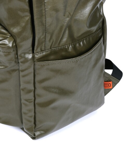 UNIVERSAL OVERALL(ユニバーサルオーバーオール)の「【UNIVERSAL OVERALL/ユニバーサルオーバーオール】:Surplus ANYTIME daily rucksack/リュック/バックパック/バッグ/秋冬(バックパック/リュック・メンズ・ブラウン/カーキ/ブラック・フリー)」の12枚目の写真