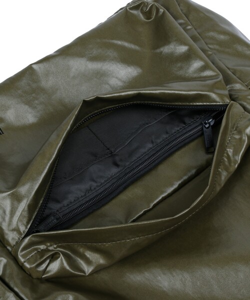 UNIVERSAL OVERALL(ユニバーサルオーバーオール)の「【UNIVERSAL OVERALL/ユニバーサルオーバーオール】:Surplus ANYTIME daily rucksack/リュック/バックパック/バッグ/秋冬(バックパック/リュック・メンズ・ブラウン/カーキ/ブラック・フリー)」の18枚目の写真