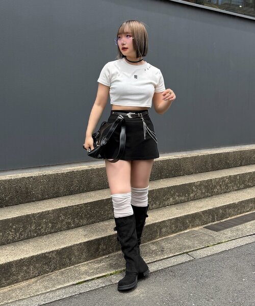 Mavie..7(メヴィセットゥ)の「【Mavie..7】刺繍アイレットTee(Tシャツ/カットソー・レディース・ブラック/オフホワイト・FREE)」の13枚目の写真