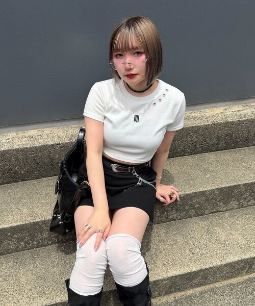 Mavie..7(メヴィセットゥ)の「【Mavie..7】刺繍アイレットTee(Tシャツ/カットソー・レディース・ブラック/オフホワイト・FREE)」の14枚目の写真
