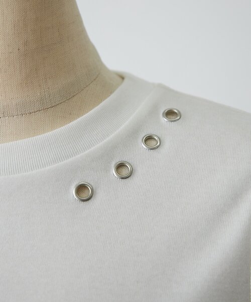 Mavie..7(メヴィセットゥ)の「【Mavie..7】刺繍アイレットTee(Tシャツ/カットソー・レディース・ブラック/オフホワイト・FREE)」の10枚目の写真