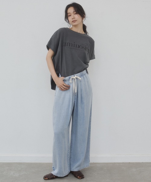 hunch(ハンチ)の「製品染め ピグメント ロゴTシャツ(Tシャツ/カットソー・レディース・チャコール/ライトベージュ/レッド・FREE)」の7枚目の写真