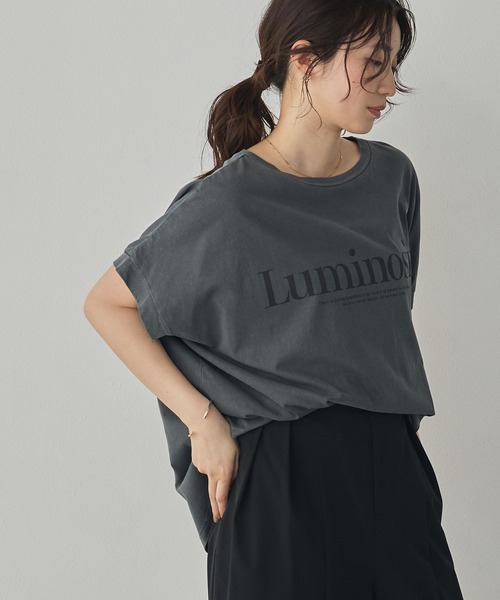 hunch(ハンチ)の「製品染め ピグメント ロゴTシャツ(Tシャツ/カットソー・レディース・チャコール/ライトベージュ/レッド・FREE)」の9枚目の写真
