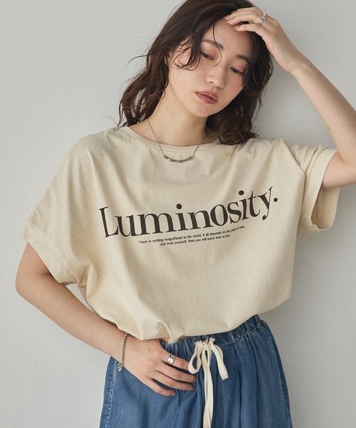 hunch(ハンチ)の「製品染め ピグメント ロゴTシャツ(Tシャツ/カットソー・レディース・チャコール/ライトベージュ/レッド・FREE)」の17枚目の写真