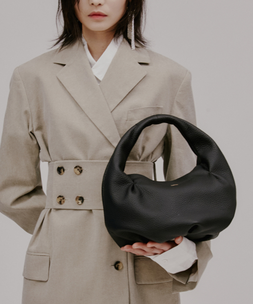 LEEHO（イホ）の「CLAY (black)（トートバッグ・レディース・その他・FREE）」の3枚目の写真