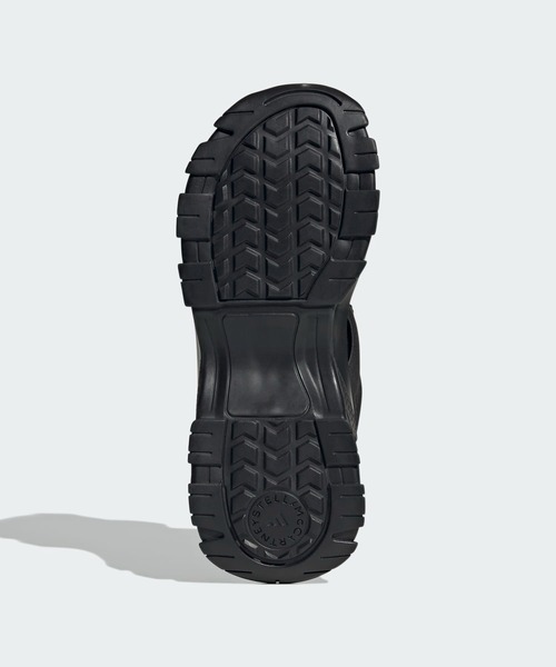 adidas by Stella McCartney(アディダスバイステラマッカートニー)の「adidas by Stella McCartney Hika アウトドアサンダル / adidas by Stella McCartney Hika Outdoor Sandals / アディダス adidas(サンダル・レディース・ブラック・22.5cm/23.5cm/24.5cm/25.5cm/26.5cm/27.5cm)」の3枚目の写真