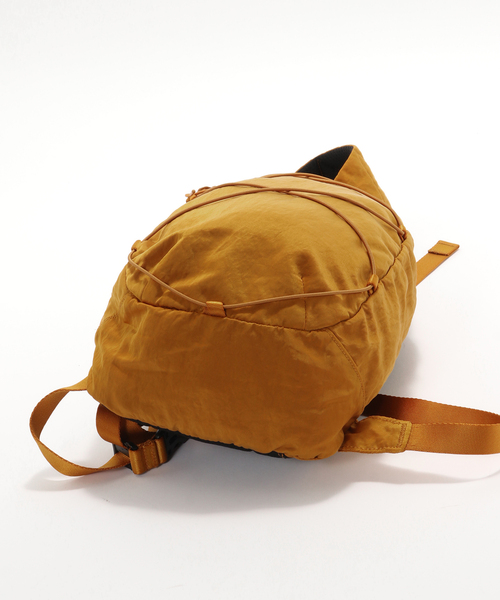 C.P. COMPANY(シーピーカンパニー)の「C.P.Company / シーピーカンパニー NYLON B CROSSBODY BACKPACK(ショルダーバッグ・メンズ・ブルー系その他/グレー/カーキ/オレンジ/ベージュ・FREE)」の8枚目の写真
