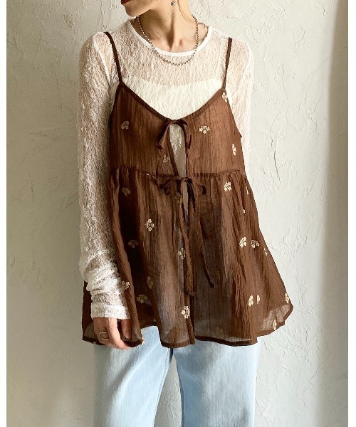 She's Closet(シーズクローゼット)の「長袖クルーネック透かし編みストレッチレースシアートップス(Tシャツ/カットソー・レディース・ブラック/ホワイト/ブラウン/アイボリー・FREE)」の6枚目の写真