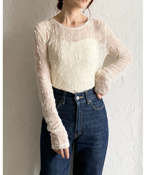 She's Closet(シーズクローゼット)の「長袖クルーネック透かし編みストレッチレースシアートップス(Tシャツ/カットソー・レディース・ブラック/ホワイト/ブラウン/アイボリー・FREE)」の13枚目の写真