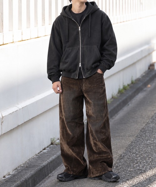 NYLAUS（ナイラス）の「【NYS】コーティングデニム フロッキーデニム カーブパンツ ロングパンツ カーブストレートパンツ セットアップ対応（デニムパンツ・メンズ・ブラウン/ブラック系その他/ブラック・L/M）」の21枚目の写真
