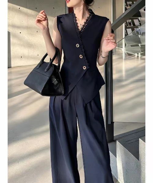 FAVORITO（ファヴォリート）の「ベストワイドパンツセットアップ（セットアップ・レディース・ベージュ/ネイビー・L/M/S）」の7枚目の写真