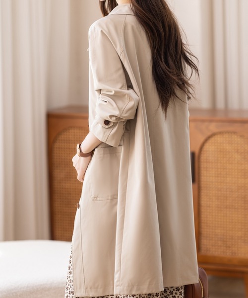 AMAJI(アマジ)の「ポロカラー ロング トレンチコート(トレンチコート・レディース・カーキ/ベージュ・SMALL/MEDIUM/LARGE/X-LARGE)」の3枚目の写真