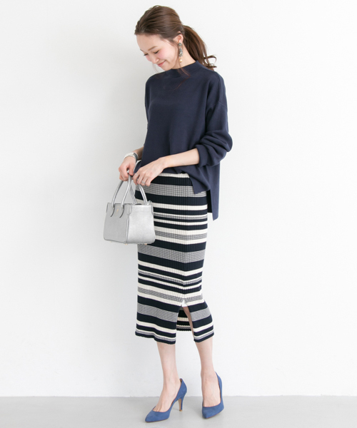 URBAN RESEARCH（アーバンリサーチ）の「UR 総針プチハイネックニットプルオーバー（ニット/セーター・レディース・オフホワイト/ブラック/ネイビー/ベージュ・FREE）」の14枚目の写真