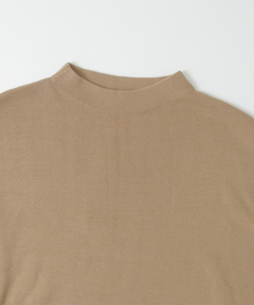 URBAN RESEARCH（アーバンリサーチ）の「UR 総針プチハイネックニットプルオーバー（ニット/セーター・レディース・オフホワイト/ブラック/ネイビー/ベージュ・FREE）」の8枚目の写真