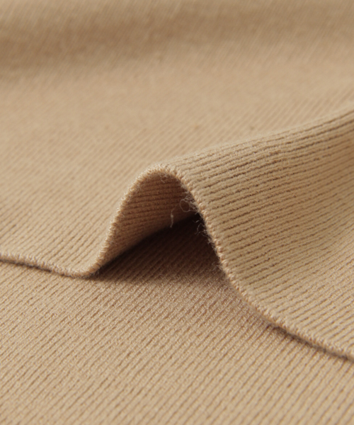 URBAN RESEARCH（アーバンリサーチ）の「UR 総針プチハイネックニットプルオーバー（ニット/セーター・レディース・オフホワイト/ブラック/ネイビー/ベージュ・FREE）」の11枚目の写真