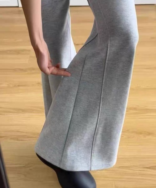 ampm（エーエムピーエム）の「センターピンタック フレアスウェットパンツ（スウェットパンツ・レディース・グレー/ブラック・S/M）」の19枚目の写真