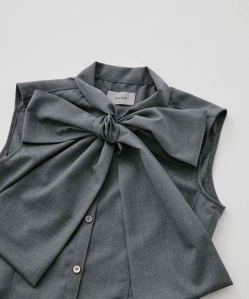 CONZ（コンズ）の「tied sleeve-less shirt（シャツ/ブラウス・レディース・ライトグレー/ストライプ/ブラック・1/2）」の9枚目の写真