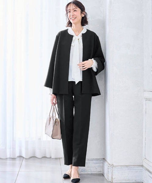 StyleNote(スタイルノート)の「2点セットこなれパンツスーツ【入卒・通勤】(丈が選べる)(セットアップ・レディース・ブラック/ネイビー/グレイッシュベージュ・3L2/S2/S1/LL2/LL1/L2/L1/M2/M1/3L1)」の2枚目の写真