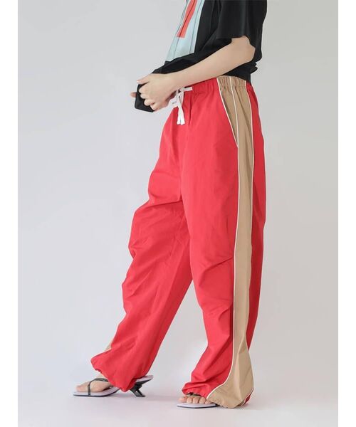 :ETHROF(イーサオブ)の「BICOLOR WIDE CARGO PANTS(カーゴパンツ・レディース・ブラック/ブルー/レッド・MEDIUM)」の16枚目の写真