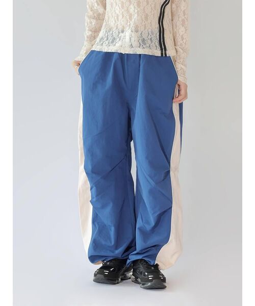 :ETHROF(イーサオブ)の「BICOLOR WIDE CARGO PANTS(カーゴパンツ・レディース・ブラック/ブルー/レッド・MEDIUM)」の15枚目の写真