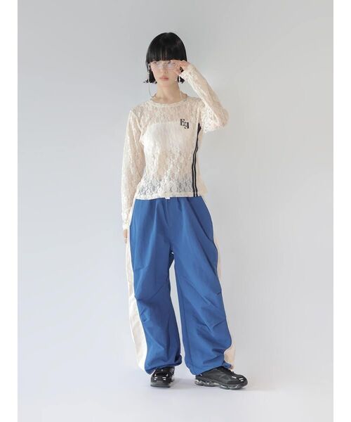 :ETHROF(イーサオブ)の「BICOLOR WIDE CARGO PANTS(カーゴパンツ・レディース・ブラック/ブルー/レッド・MEDIUM)」の6枚目の写真
