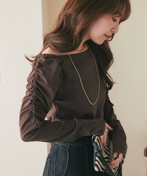 【合わせやすい着映え】ギャザーニュアンスカットソー