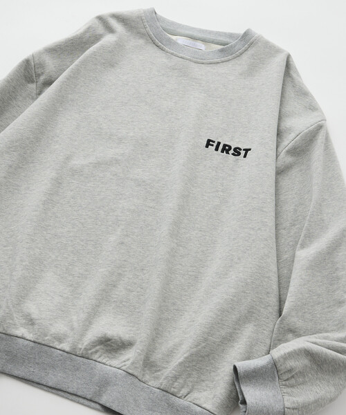 Firsthand（ファーストハンド）の「Firsthand/ファーストハンド リラックスフィット FIRST刺繍 クルーネックスウェット【限定展開】（スウェット・メンズ・ネイビー/チャコールグレー/グレー/ブラック・LARGE/MEDIUM）」の21枚目の写真