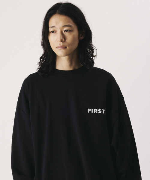 Firsthand（ファーストハンド）の「Firsthand/ファーストハンド リラックスフィット FIRST刺繍 クルーネックスウェット【限定展開】（スウェット・メンズ・ネイビー/チャコールグレー/グレー/ブラック・LARGE/MEDIUM）」の7枚目の写真
