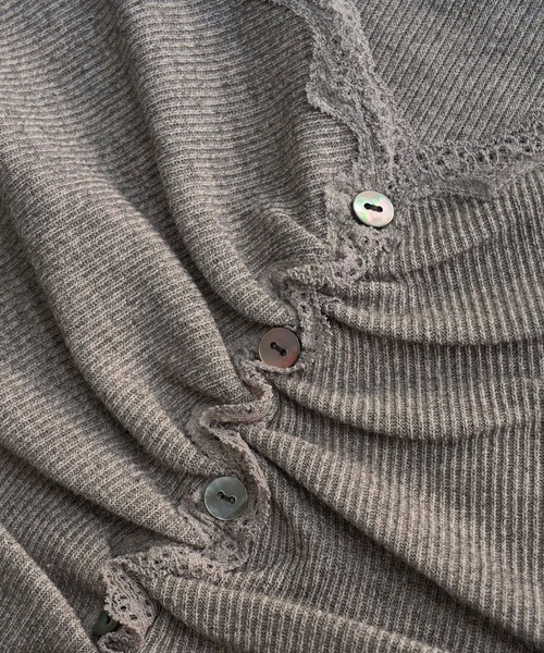ROPE' PICNIC(ロペピクニック)の「フロントギャザーVネックカットトップス(Tシャツ/カットソー・レディース・ピンク/ライトグレー/ブラック/オフホワイト・FREE)」の5枚目の写真