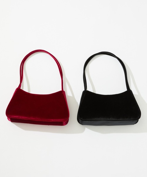 Casselini(キャセリーニ)の「Casselini(キャセリーニ)ベロアショルダーリボンBAG(ショルダーバッグ・レディース・ブラック/レッド・FREE)」の16枚目の写真