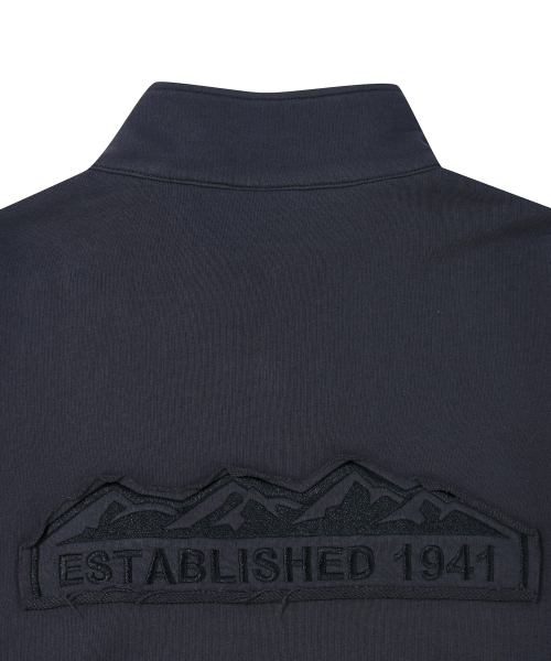 JEEP(ジープ)の「ヴィンテージ M-Logo ハーフジップスウェット (JR5TSU833DG)(スウェット・レディース・その他・MEDIUM/2XL/LARGE/X-LARGE/SMALL)」の4枚目の写真