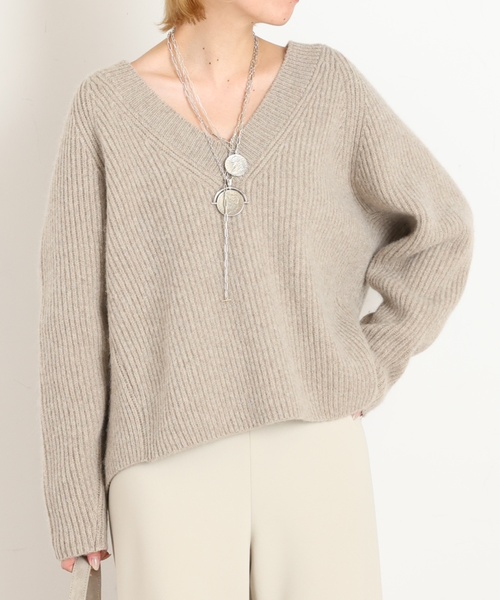 AP STUDIO(エーピーストゥディオ)の「【LIBERADD/リベラド】V-NECK KNIT(ニット/セーター・レディース・アイボリー/ベージュ/チャコールグレー・FREE)」の3枚目の写真