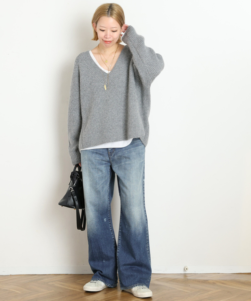 AP STUDIO(エーピーストゥディオ)の「【LIBERADD/リベラド】V-NECK KNIT(ニット/セーター・レディース・アイボリー/ベージュ/チャコールグレー・FREE)」の12枚目の写真