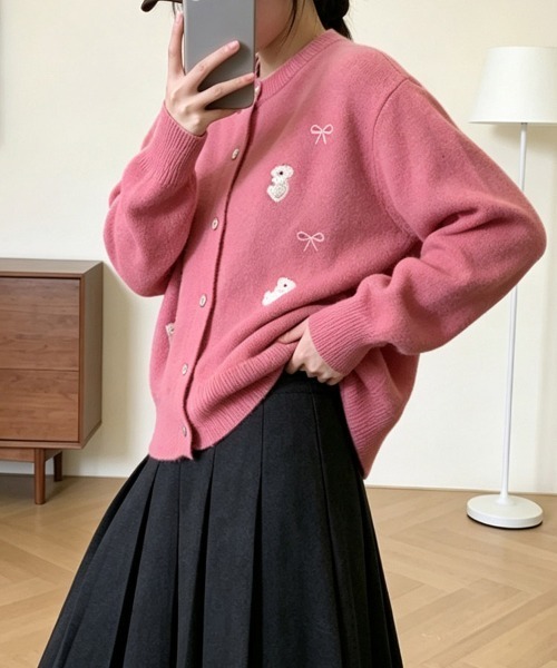 LEMOA(レモア)の「ベアー&リボンモチーフニットプルオーバー(ニット/セーター・レディース・イエロー/グレー/ピンク/ベージュ/ブルー・FREE)」の13枚目の写真