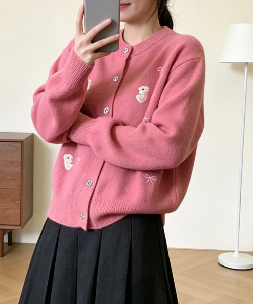 LEMOA(レモア)の「ベアー&リボンモチーフニットプルオーバー(ニット/セーター・レディース・イエロー/グレー/ピンク/ベージュ/ブルー・FREE)」の14枚目の写真