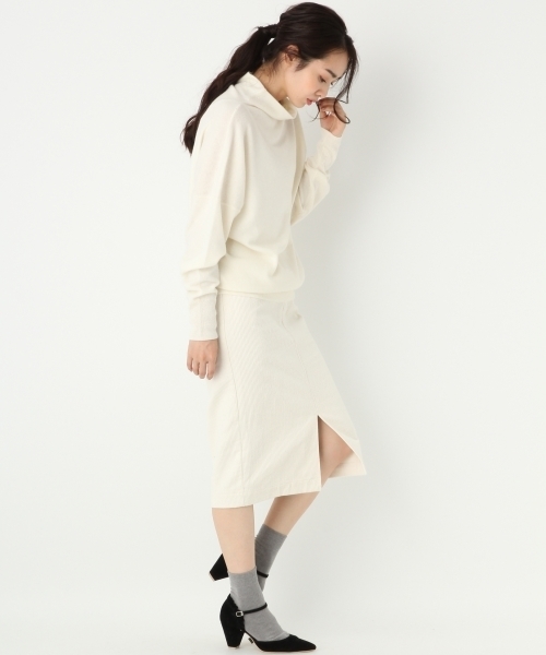 A part by（アパートバイ）の「12Gカシコンドルマンタートルネック　738597 （ニット/セーター・レディース・ブラック/キャメル/パープル/オフホワイト・FREE）」の6枚目の写真